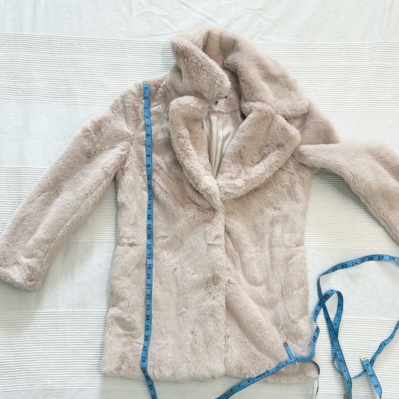 Le Chateau Plush Teddy Faux Fur Coat - Picture 3 of 14